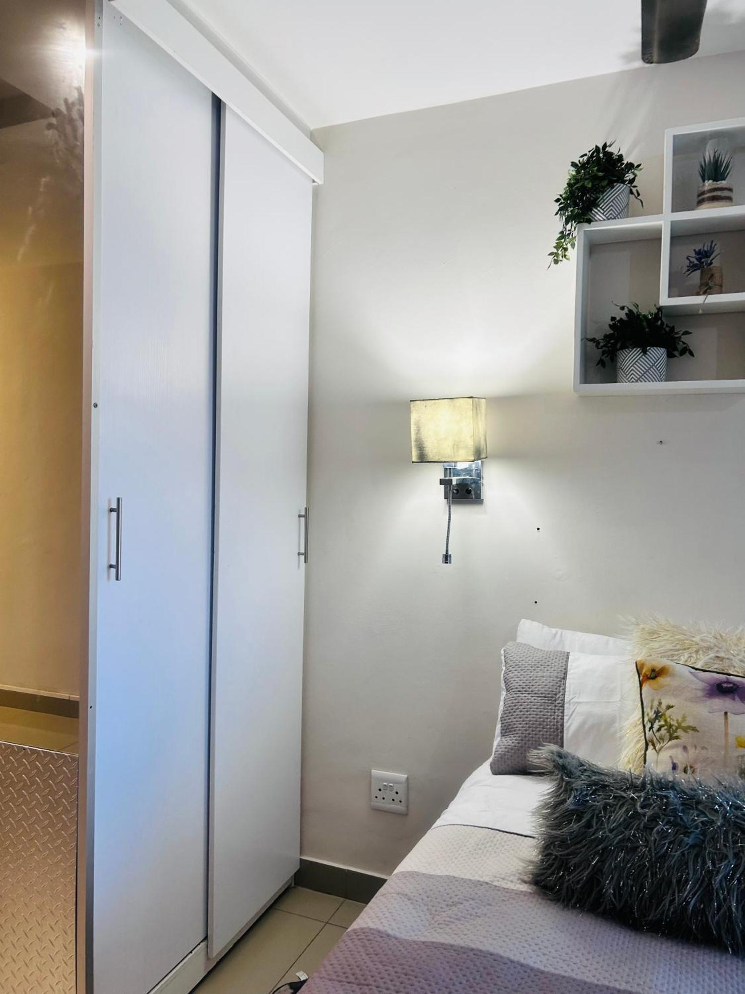 47 On Hyde Park Apartment *